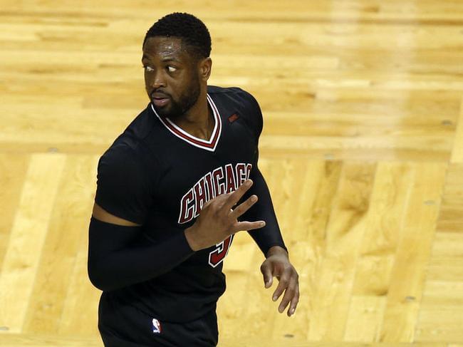 篮球勇士球员三分纪录被打破，全场致敬（勇士球员三分纪录遭刷新，全场起立致敬）