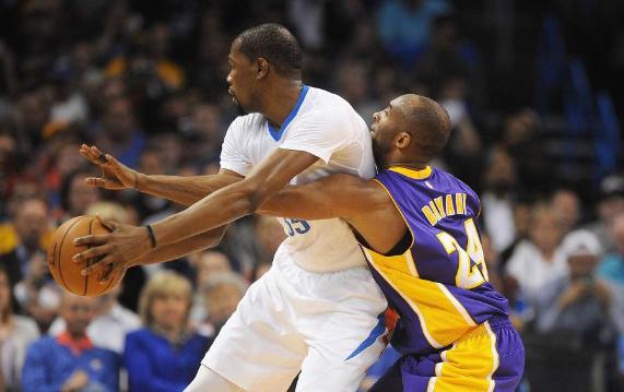 因全队近两年未收到奖金，正备战世非预附加赛的尼日利亚队抵制了训练（奖金两年未发，备战世非预附加赛的尼日利亚队集体罢训）