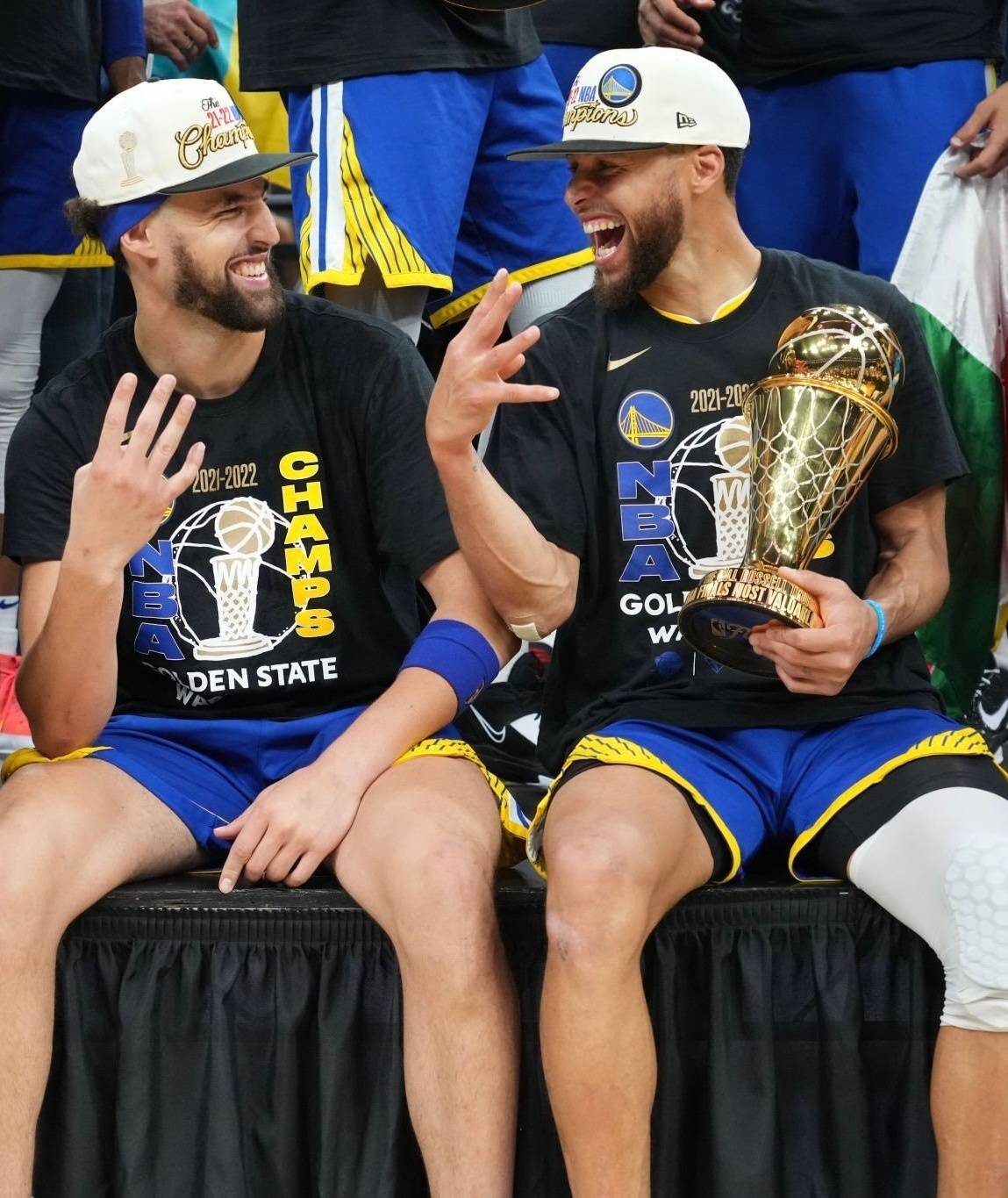 美记：开拓者&快船&雄鹿等5队是德罗赞的潜在下家（美媒：德罗赞潜在下家包括开拓者、快船、雄鹿在内的五支球队）