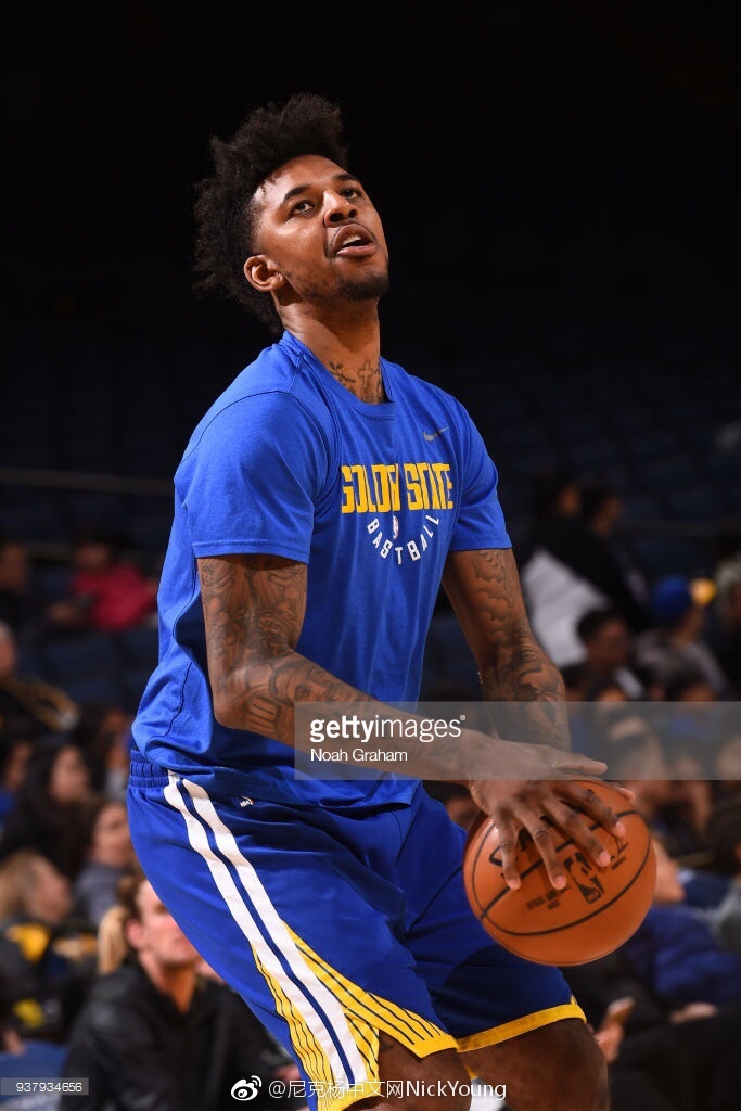 波利塔诺：世界杯资格赛必须全力以赴；最近在俱乐部很费体力（波利塔诺：世预赛必须拼尽全力，近期在俱乐部体能消耗巨大）