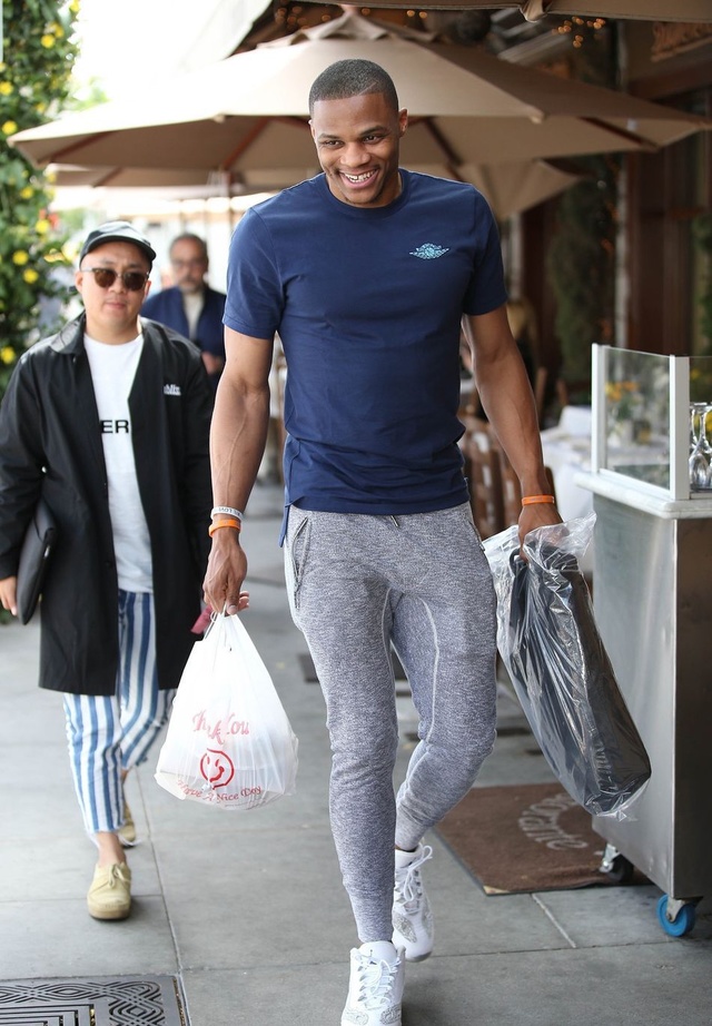 克罗地亚让二追三3-2客胜黑山，弗拉希奇绝杀，佩里西奇点射（克罗地亚客场3-2逆转黑山：弗拉希奇绝杀，佩里西奇点射建功）