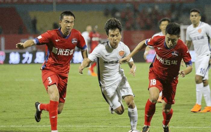 21到01！博洛尼亚晋级AC米兰遭绝杀，意甲八强格局生变（从2-1到0-1！博洛尼亚晋级、AC米兰遭绝杀，意甲八强版图重塑）